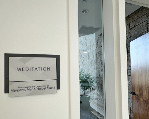 April Sampson Meditation Room AD Aplaquesign 500
