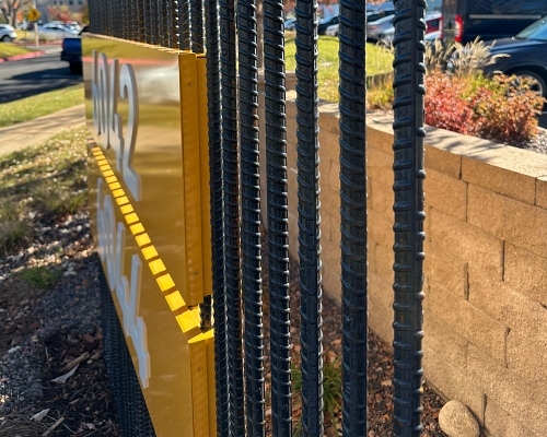 Element Rebar Signage Close 500